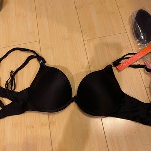 Simple black bra RARE